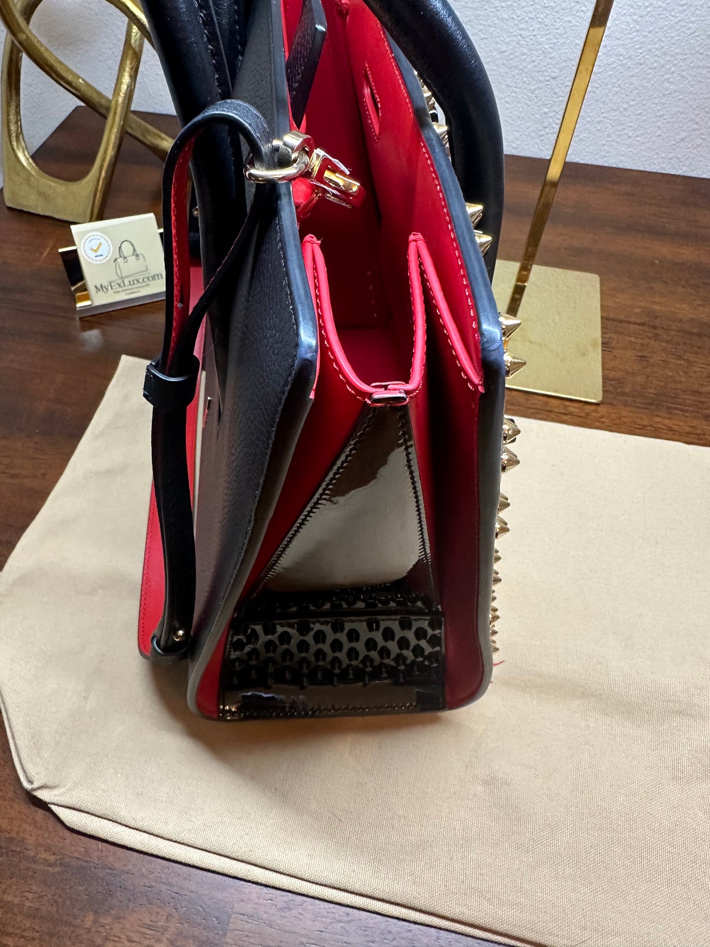 Christian Louboutin Paloma Medium